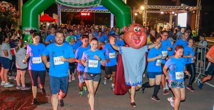 Sparkling Night Run reúne mais de 700 participantes em sua 6ª edição