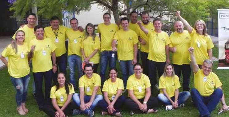 TRANSPORTES RASADOR COMEMORA 36 ANOS